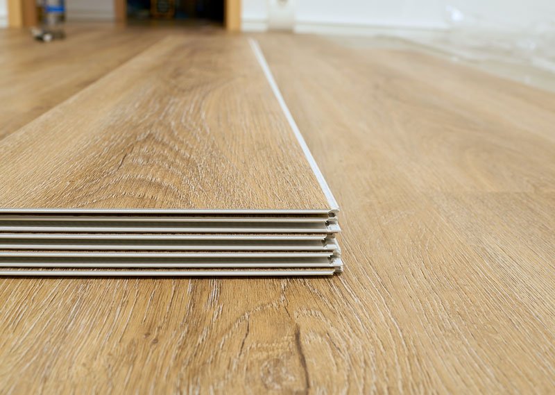 pose parquet vinyle fréjus